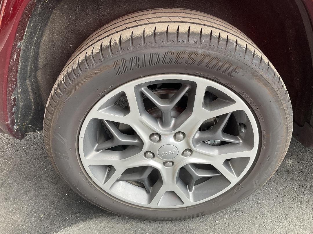 Photo '9' of Jeep Grand Cherokee Overland Photo '9' of Jeep Grand Cherokee Overland