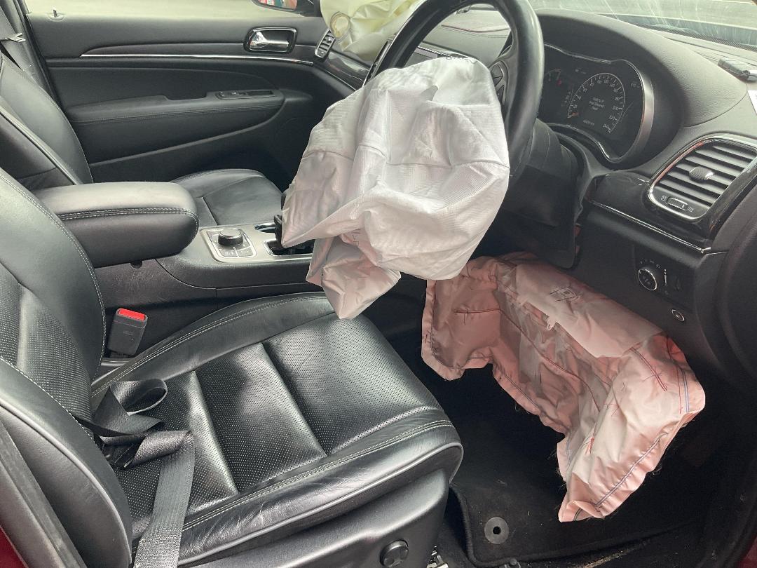 Photo '18' of Jeep Grand Cherokee Overland Photo '18' of Jeep Grand Cherokee Overland