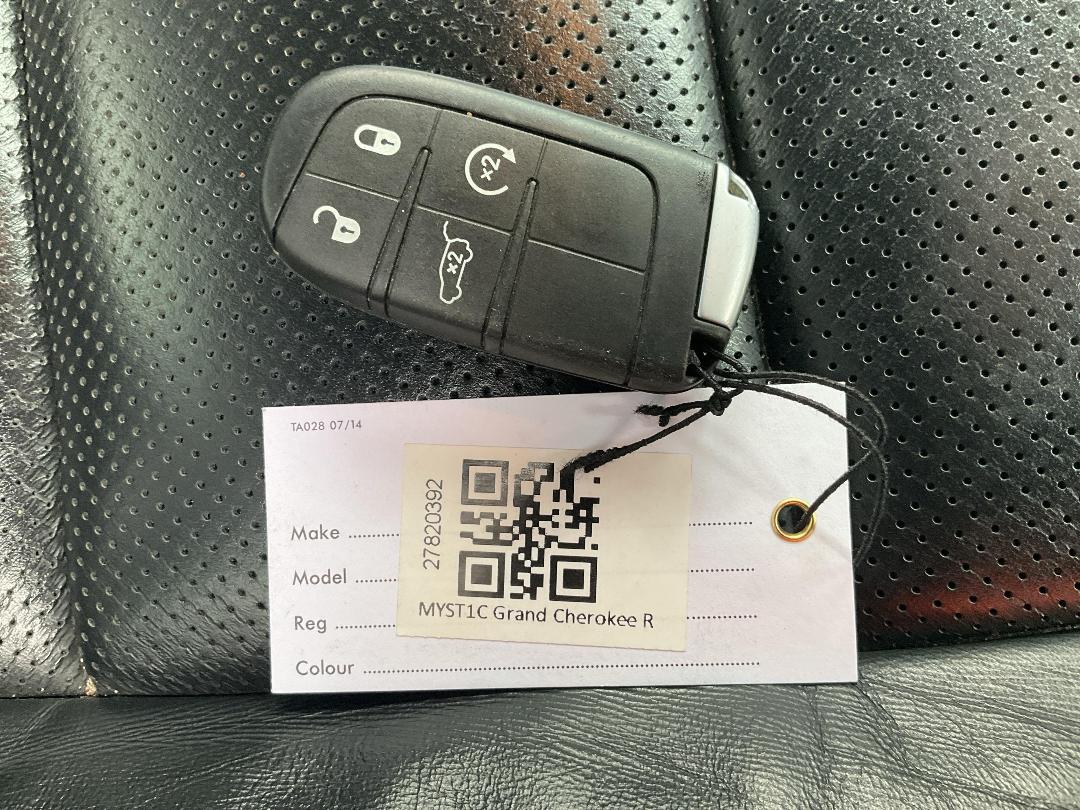 Photo '27' of Jeep Grand Cherokee Overland Photo '27' of Jeep Grand Cherokee Overland