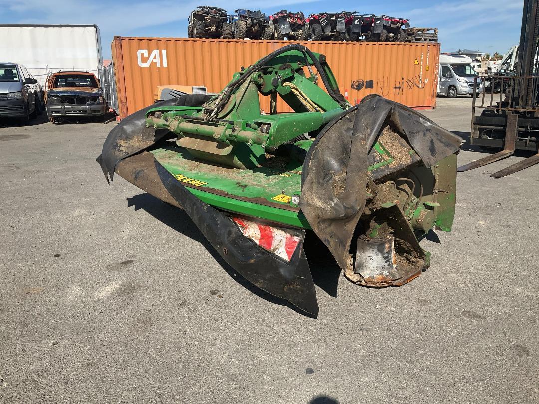 Photo '4' of John Deere F310R Mower