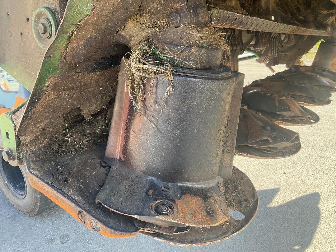 Photo '19' of John Deere F310R Mower