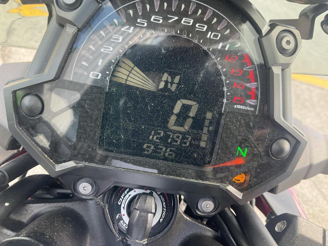 Photo '8' of Kawasaki ER 400DM