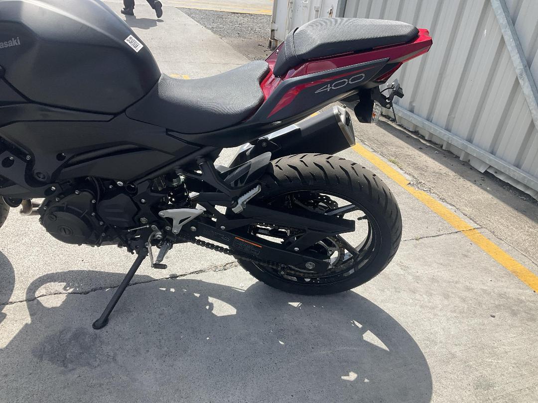 Photo '14' of Kawasaki ER 400DM