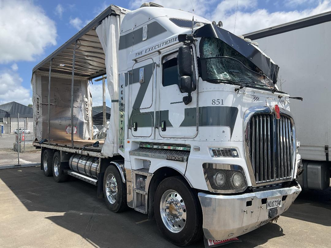 Photo '4' of Kenworth K200 Elite Curtainsider