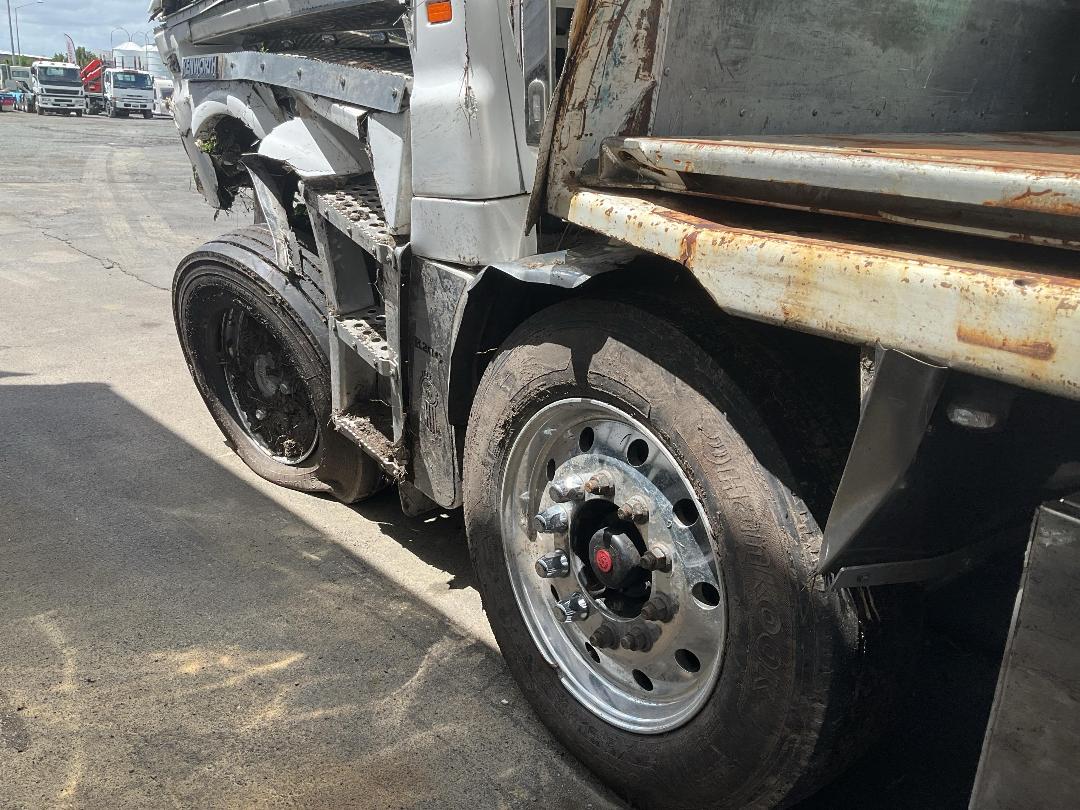 Photo '10' of Kenworth K200 Elite Curtainsider