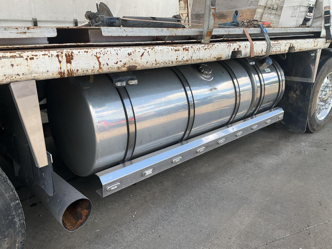 Photo '17' of Kenworth K200 Elite Curtainsider