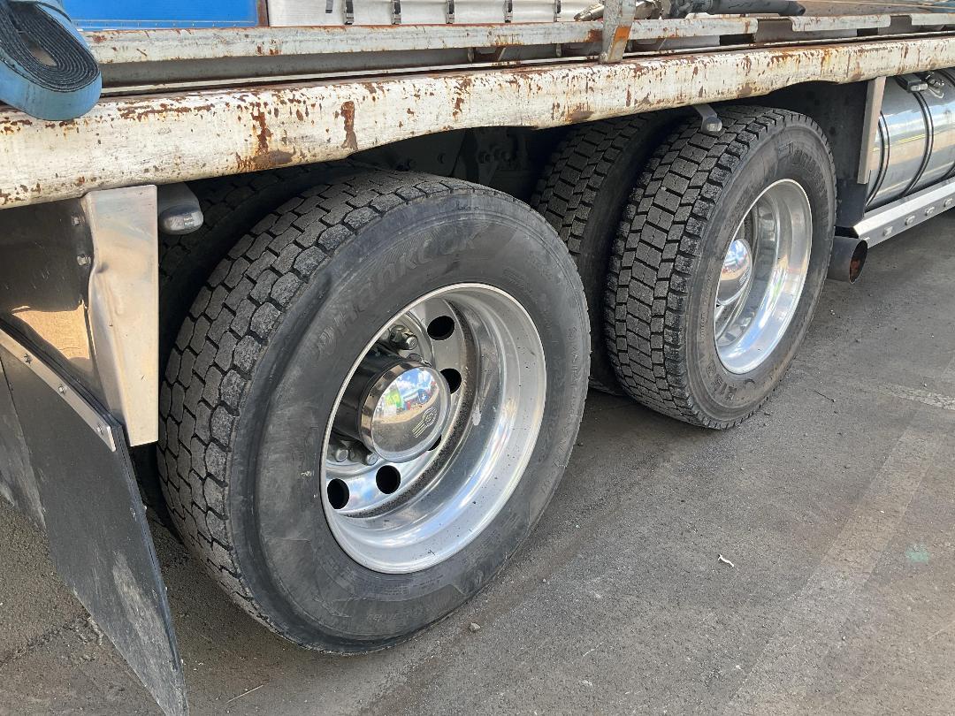 Photo '16' of Kenworth K200 Elite Curtainsider