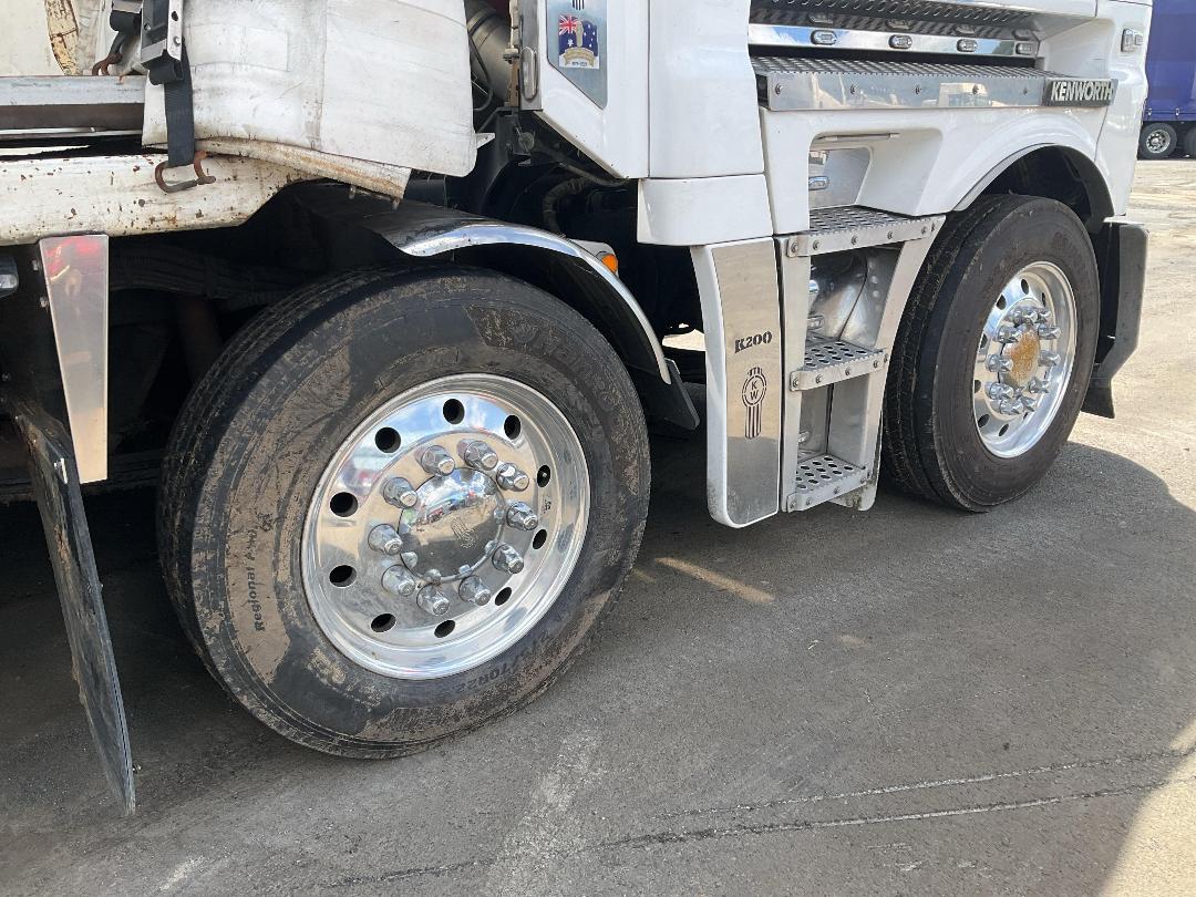 Photo '19' of Kenworth K200 Elite Curtainsider