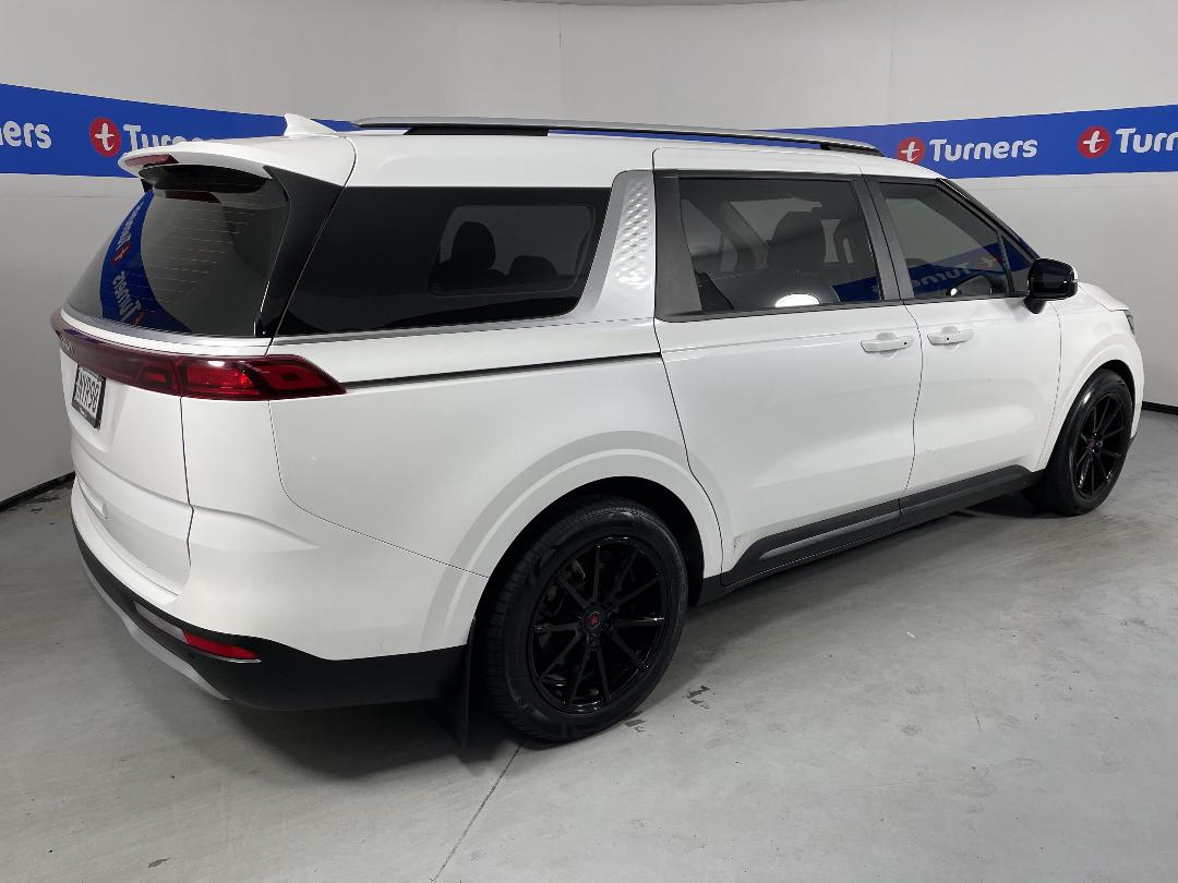 Photo '7' of KIA Carnival