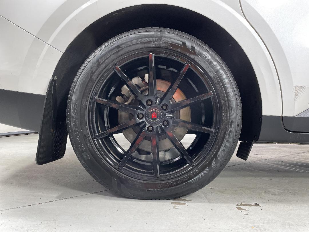 Photo '12' of KIA Carnival