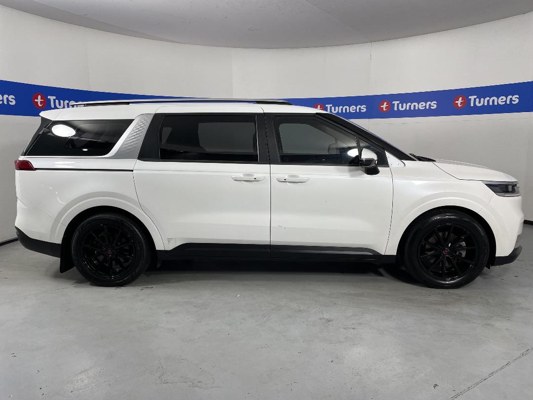 Photo '23' of KIA Carnival