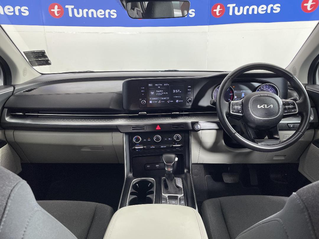 Photo '17' of KIA Carnival