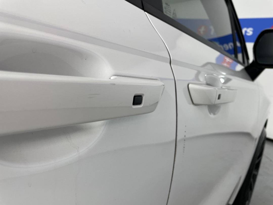 Photo '25' of KIA Carnival