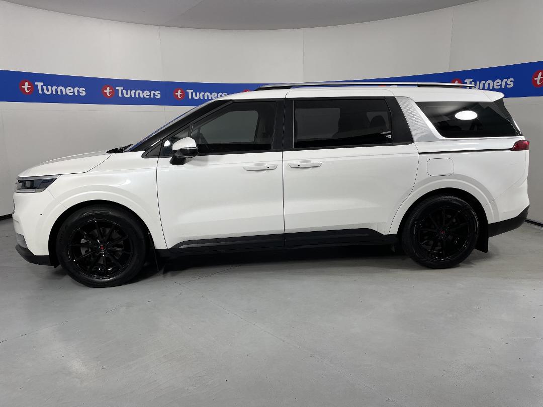 Photo '24' of KIA Carnival