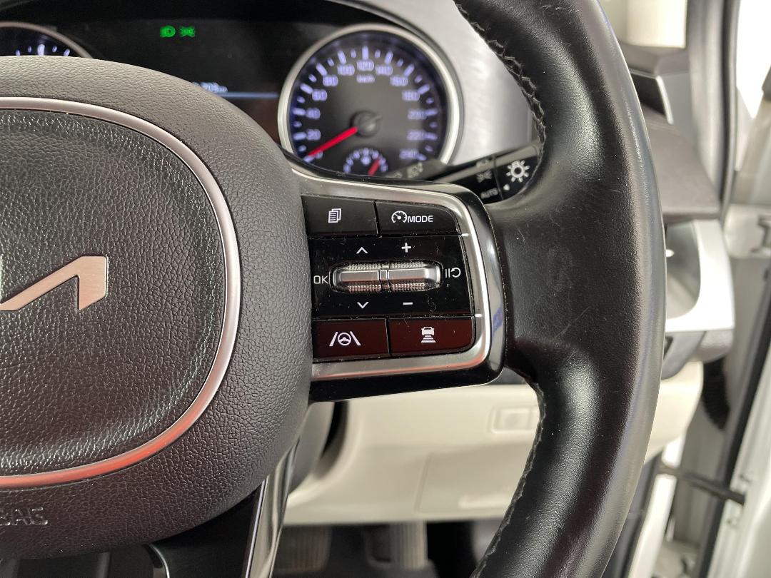 Photo '29' of KIA Carnival