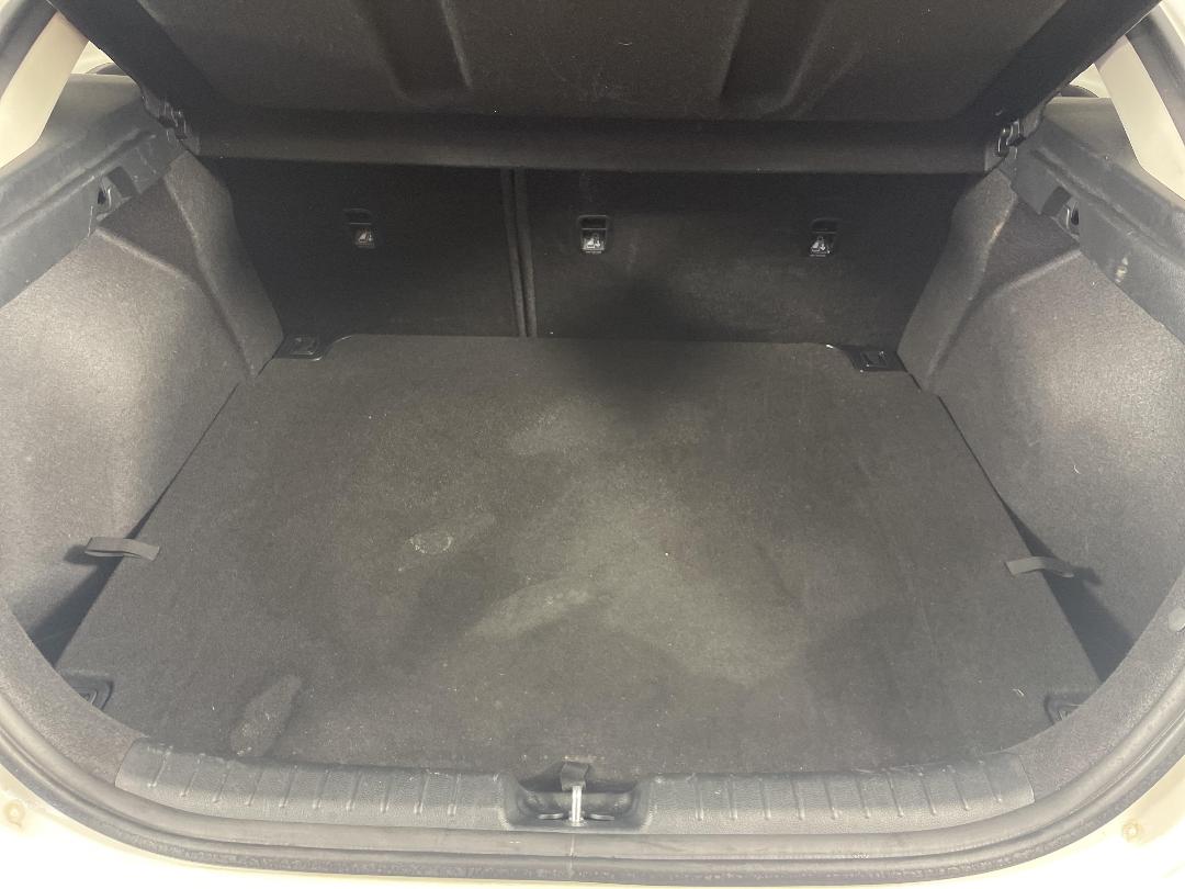 Photo '14' of KIA Cerato