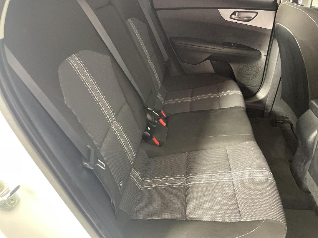 Photo '20' of KIA Cerato