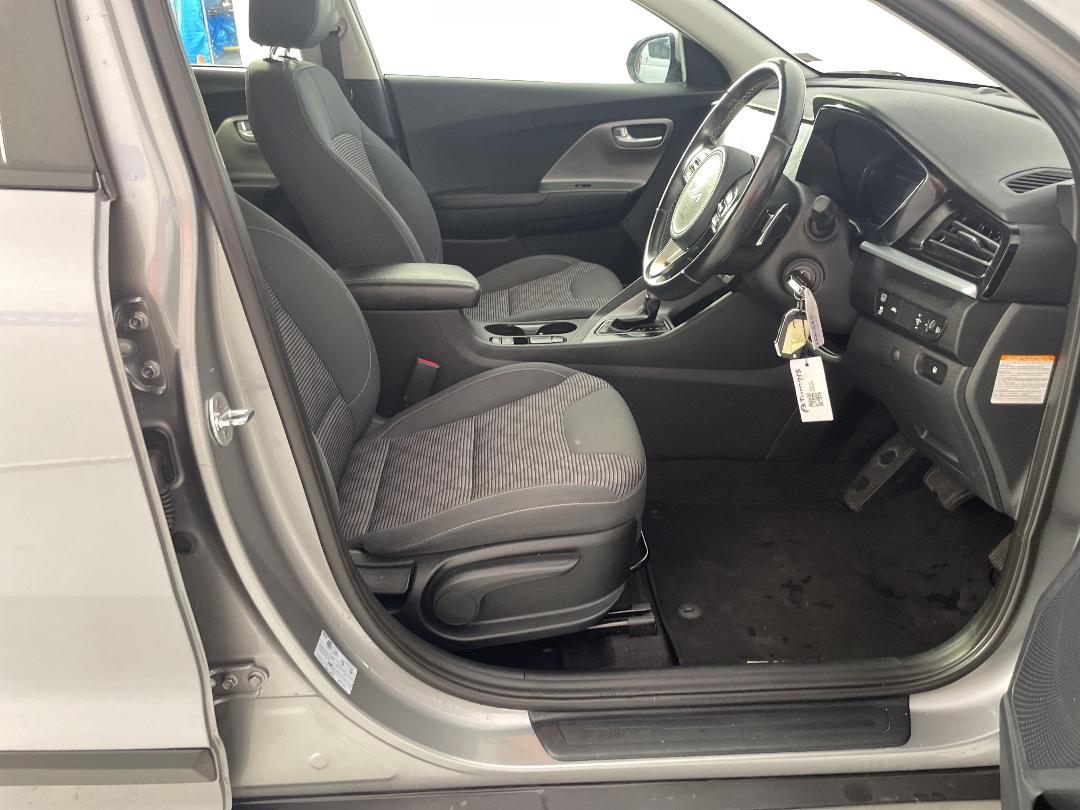 Photo '16' of KIA Niro