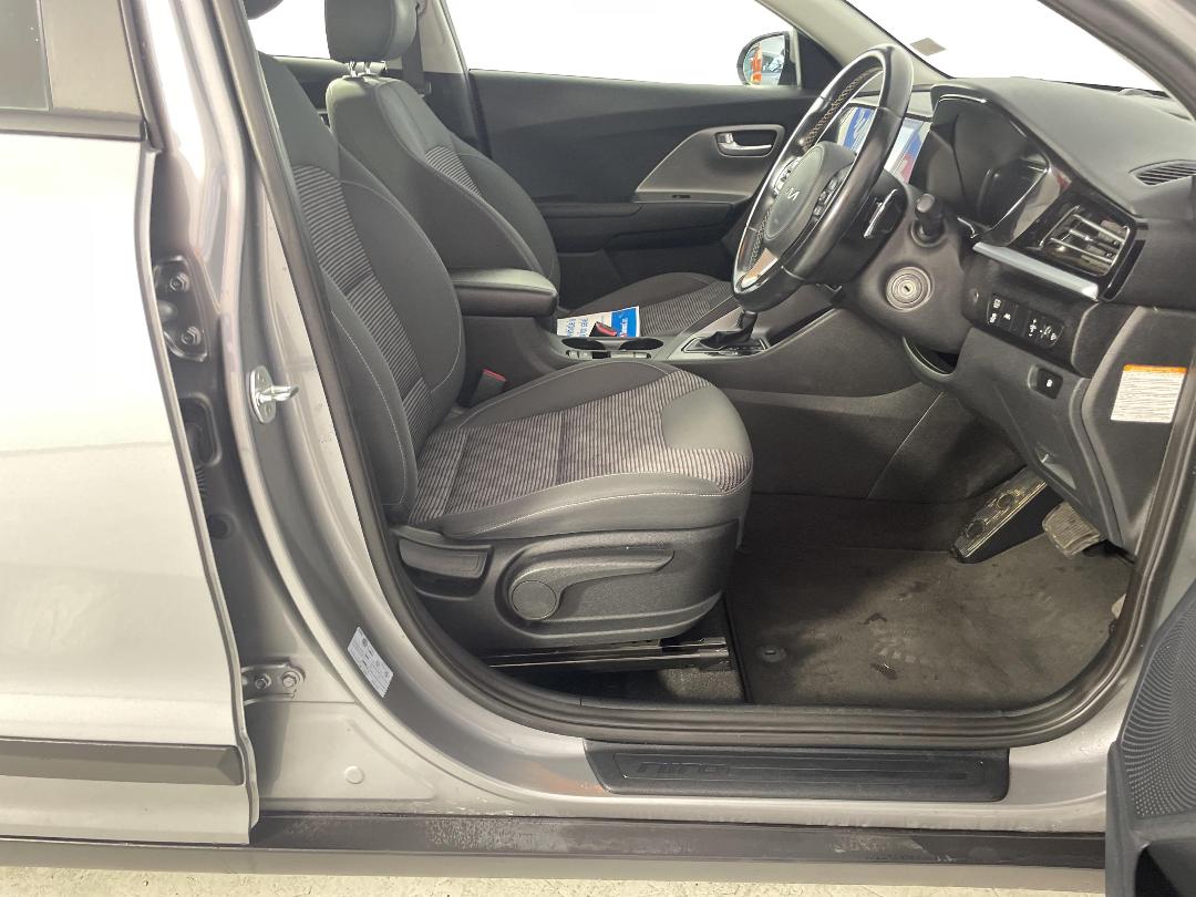 Photo '16' of KIA Niro