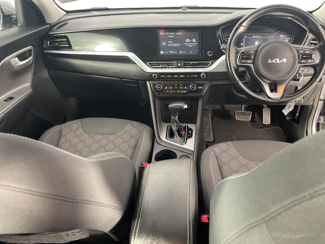 Photo '17' of KIA Niro