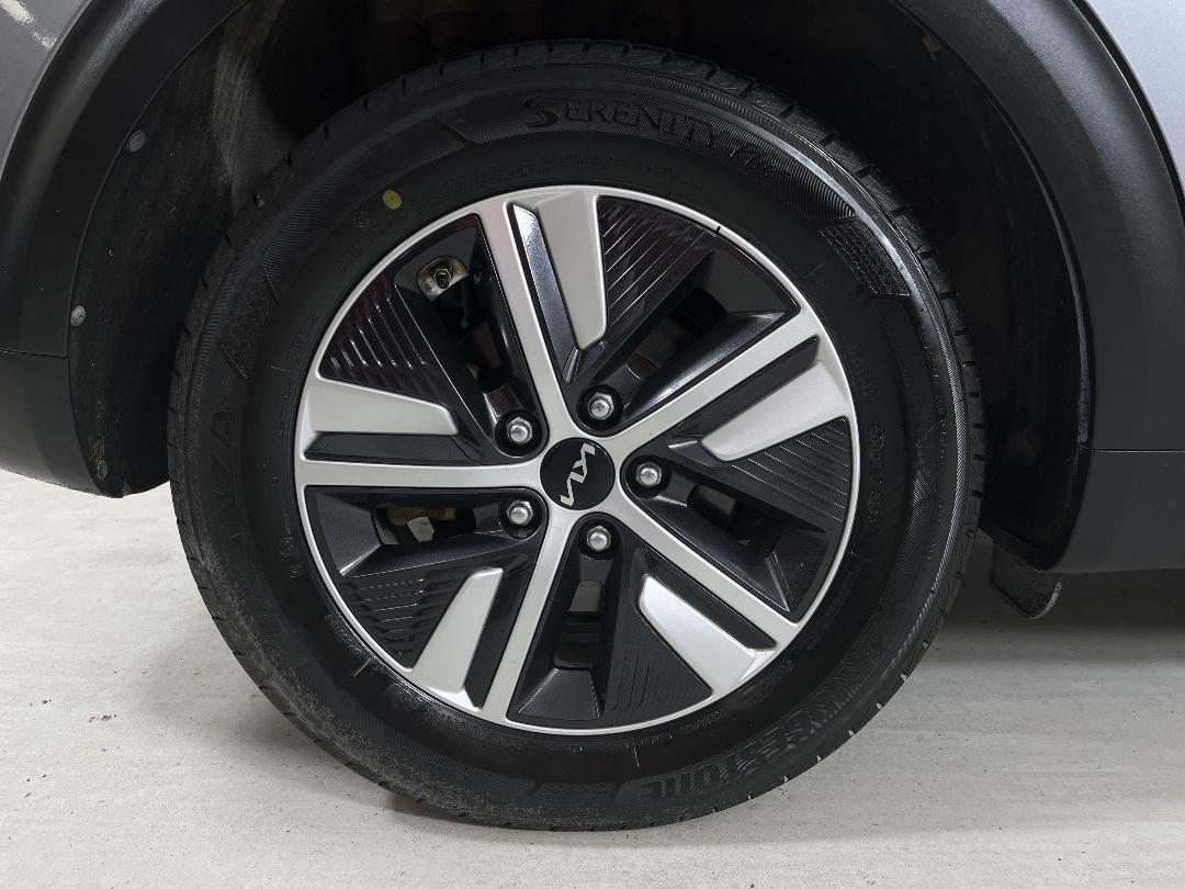 Photo '12' of KIA Niro Photo '12' of KIA Niro