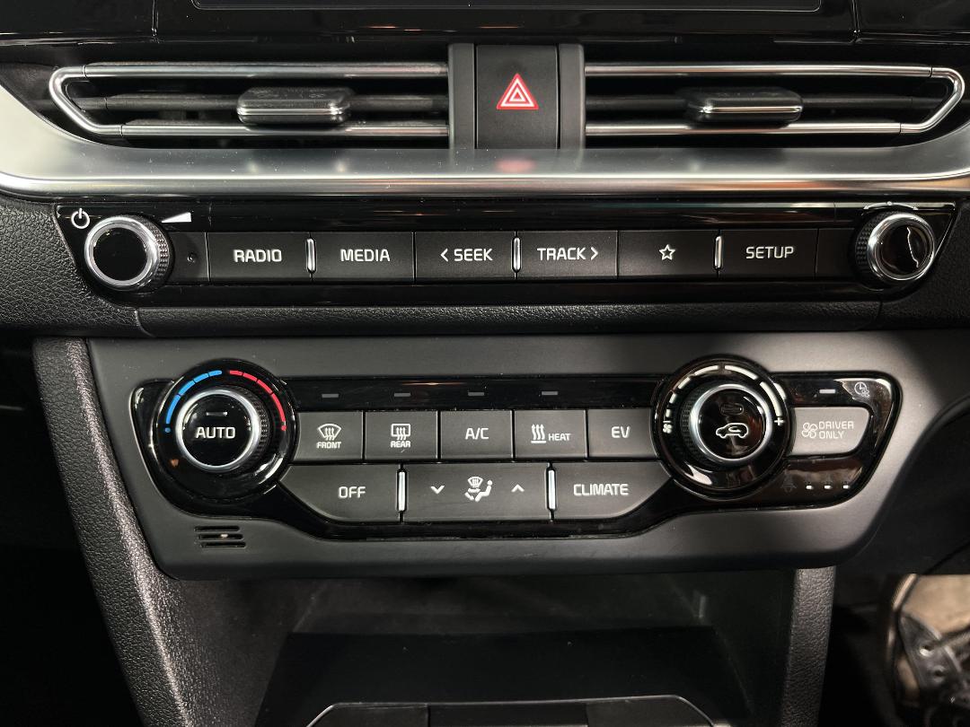 Photo '28' of KIA Niro