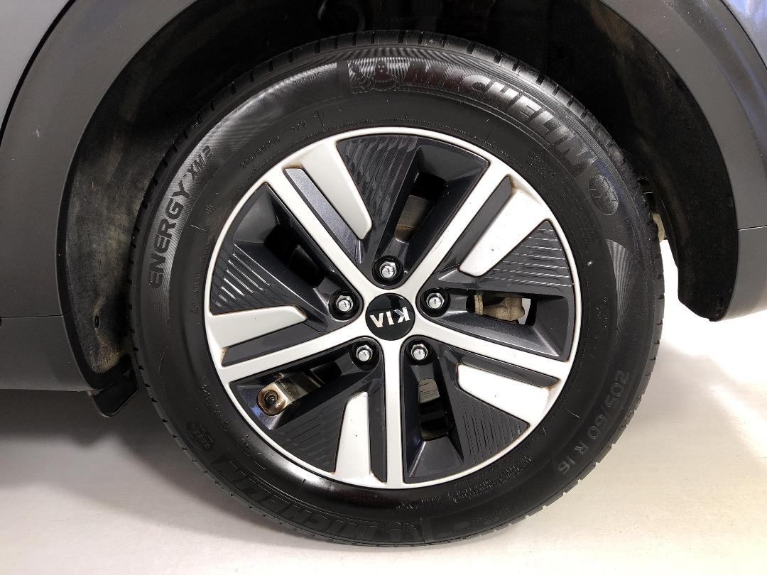 Photo '11' of KIA Niro