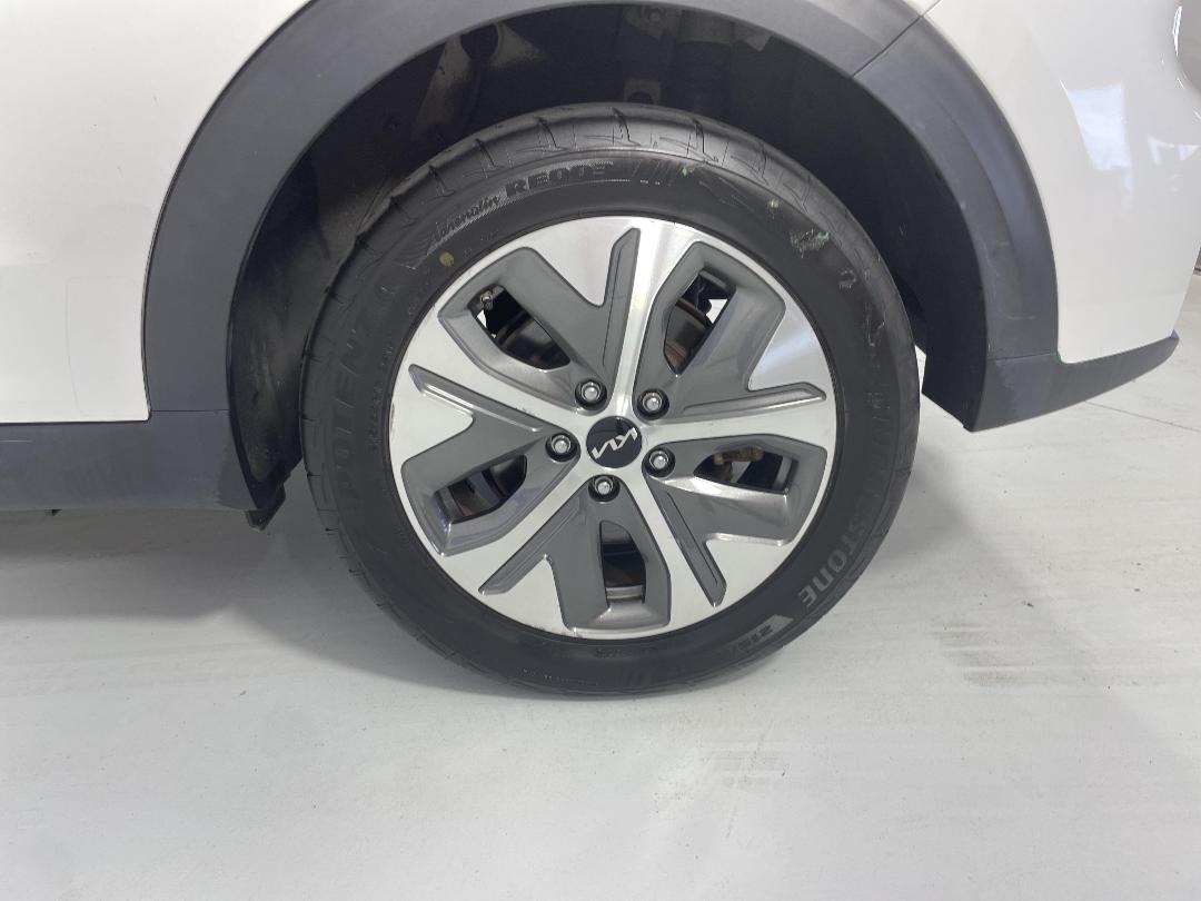 Photo '11' of KIA Niro