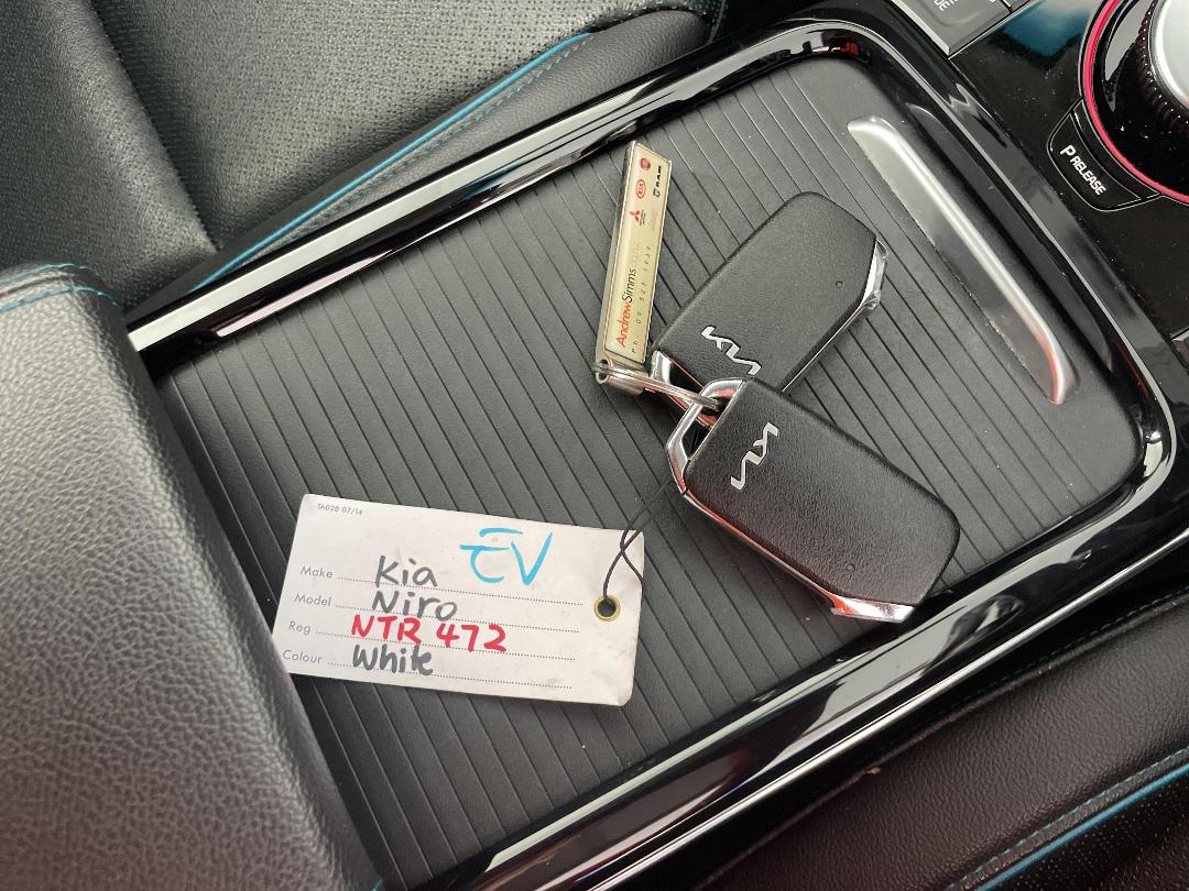 Photo '22' of KIA Niro