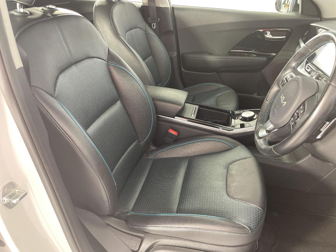 Photo '16' of KIA Niro