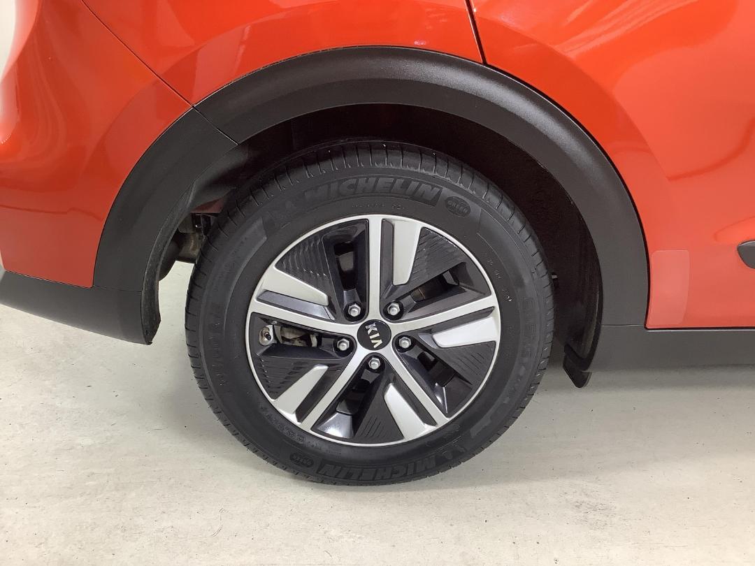 Photo '12' of KIA Niro Photo '12' of KIA Niro