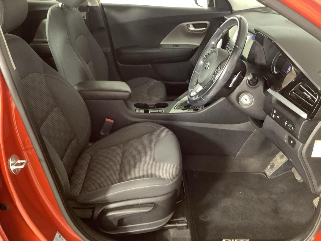 Photo '16' of KIA Niro Photo '16' of KIA Niro