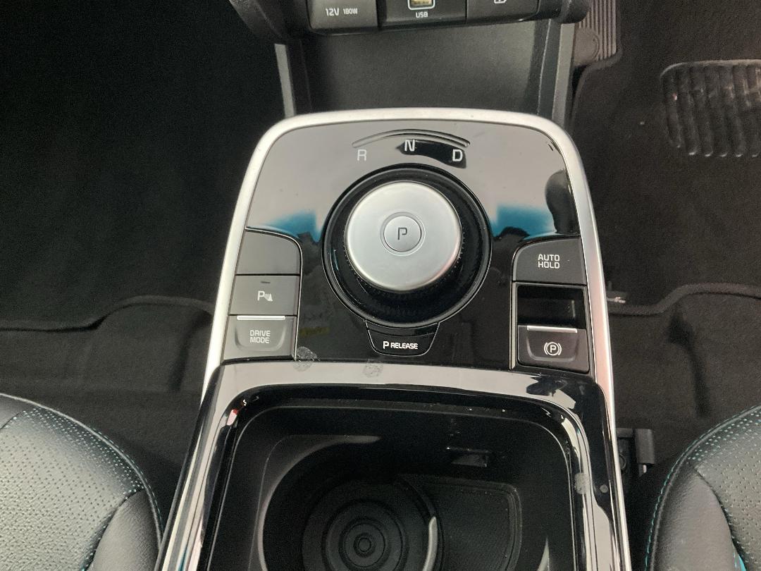 Photo '18' of KIA Niro