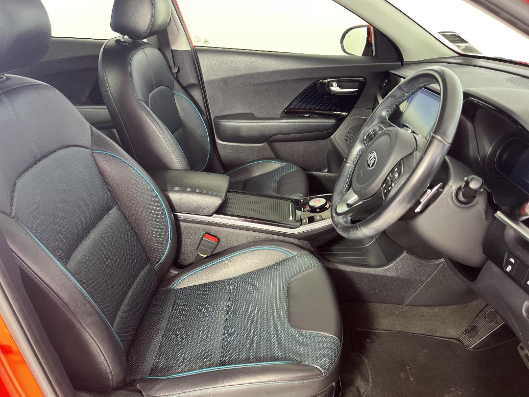 Photo '16' of KIA Niro