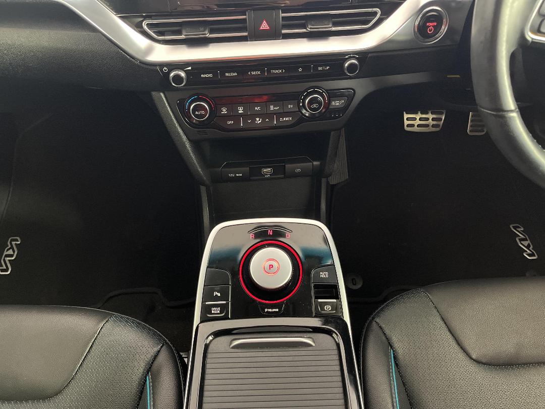 Photo '18' of KIA Niro