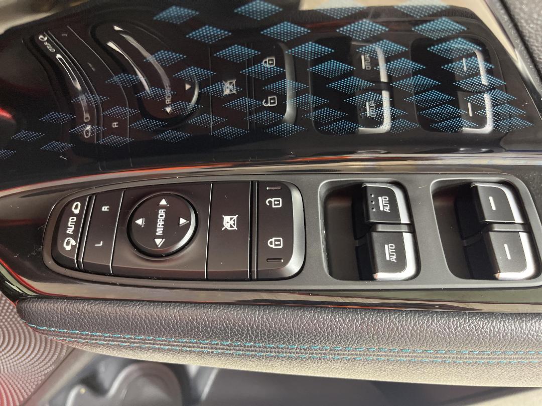 Photo '24' of KIA Niro