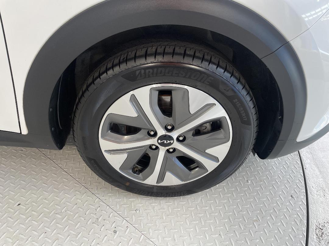 Photo '9' of KIA Niro