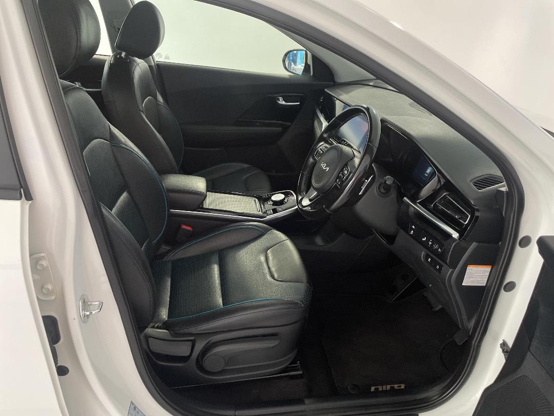 Photo '16' of KIA Niro