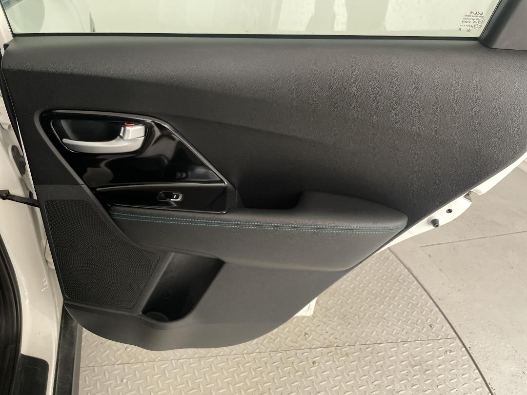 Photo '19' of KIA Niro