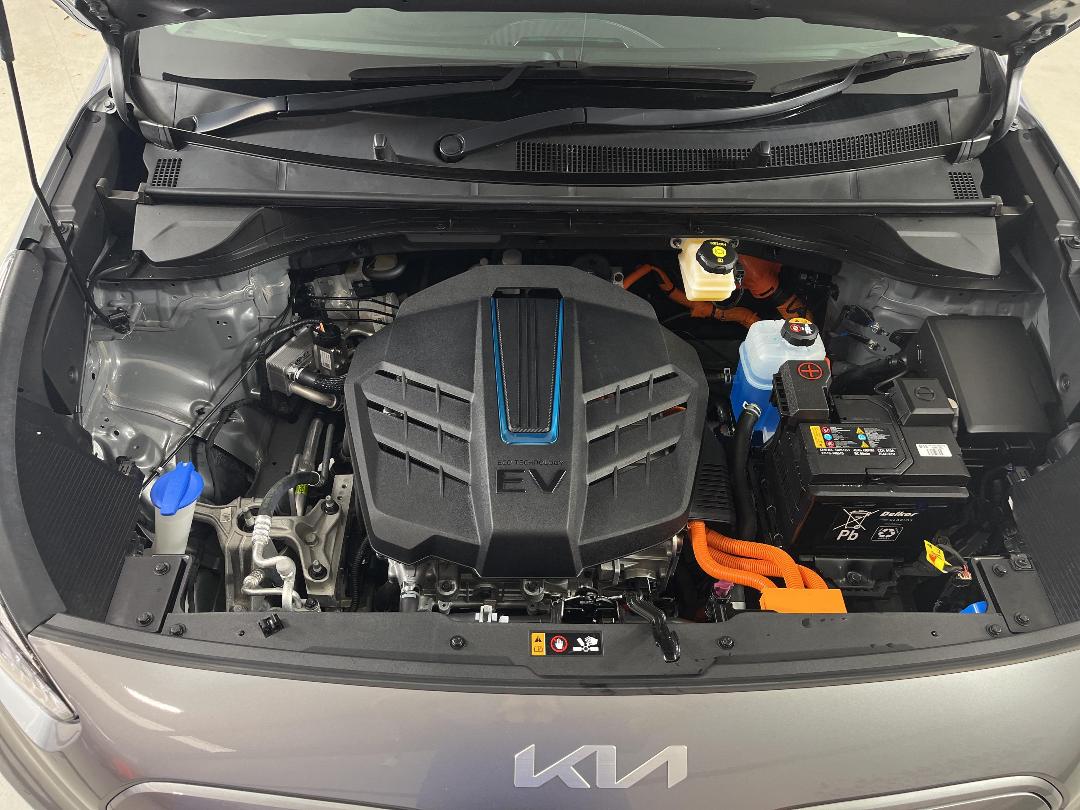 Photo '13' of KIA Niro