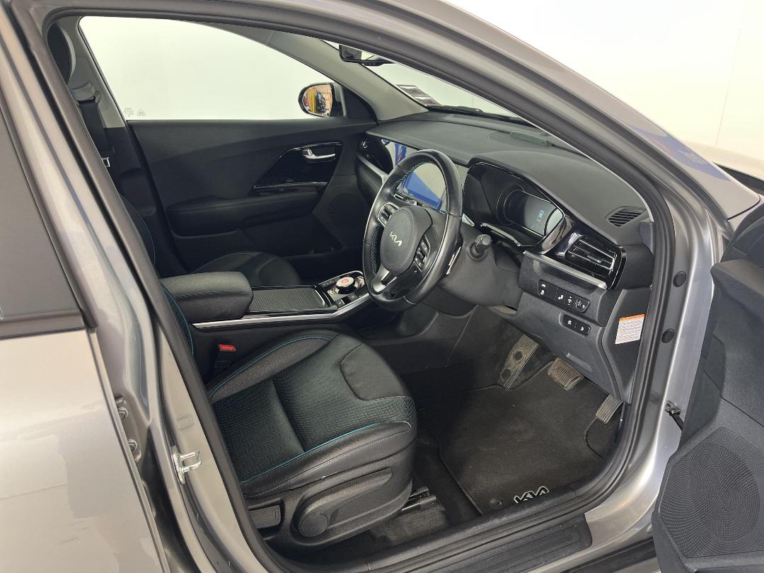 Photo '16' of KIA Niro