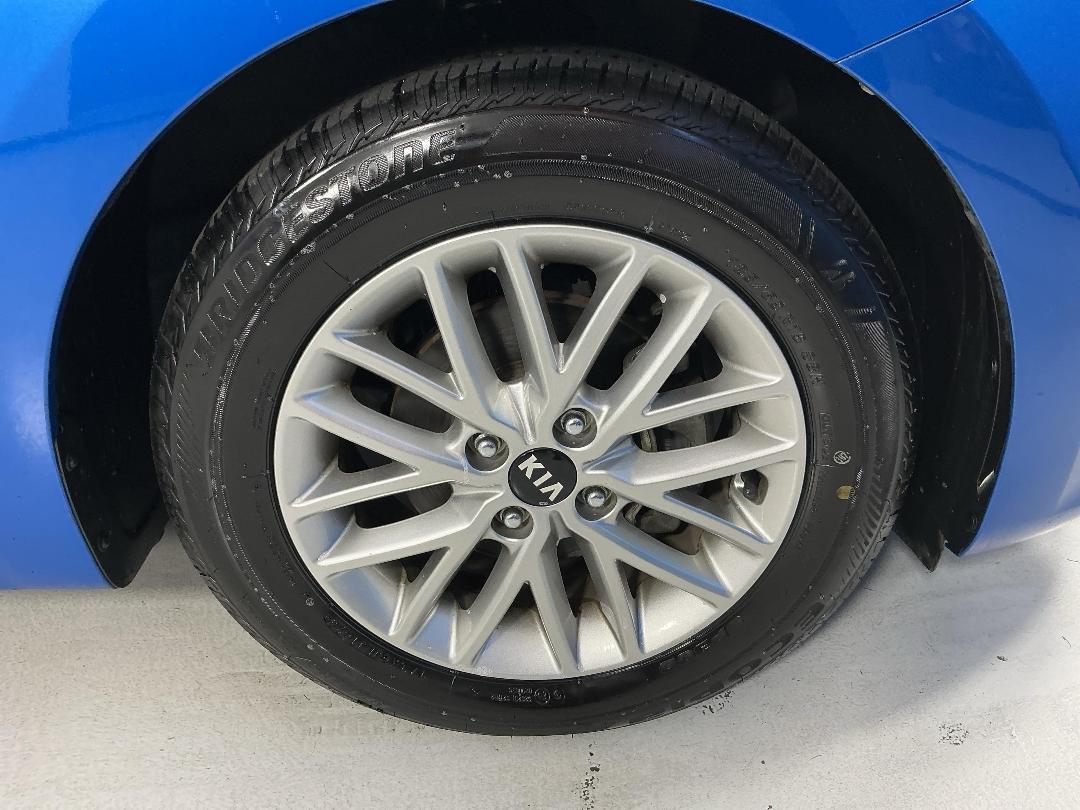 Photo '9' of KIA RIO