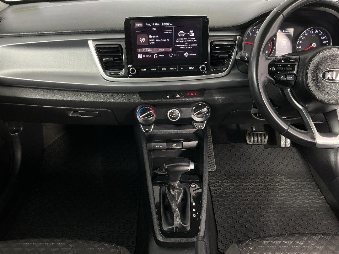 Photo '18' of KIA RIO