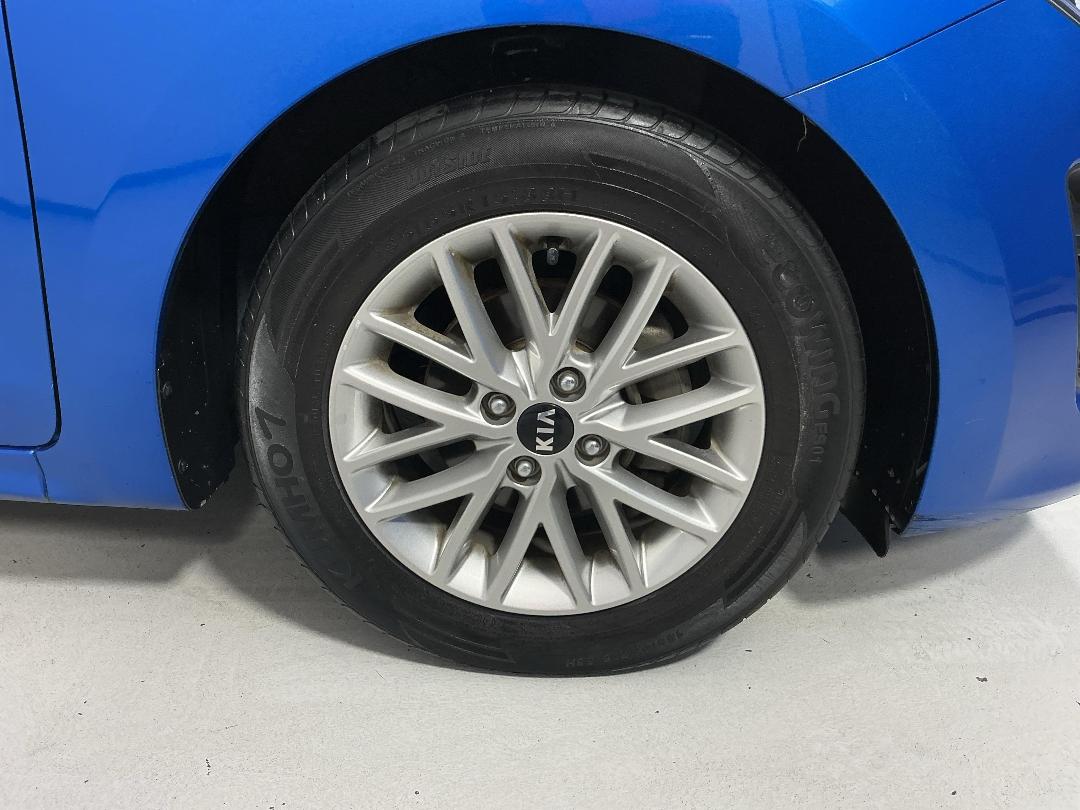 Photo '9' of KIA RIO