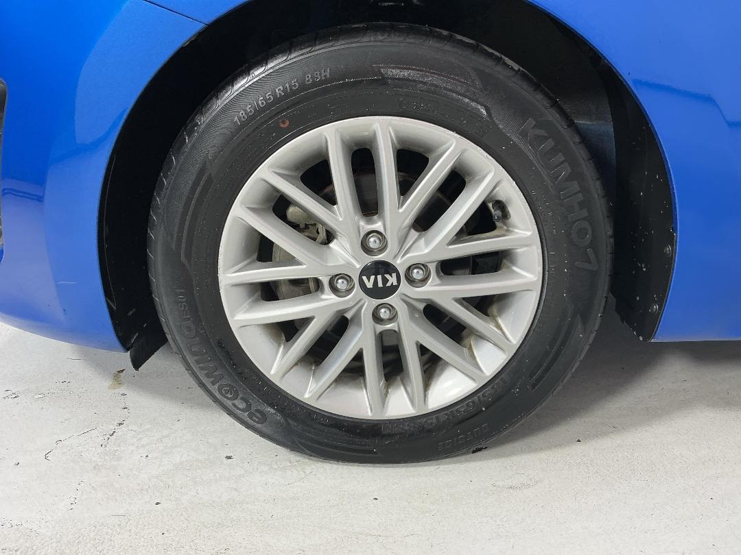 Photo '10' of KIA RIO