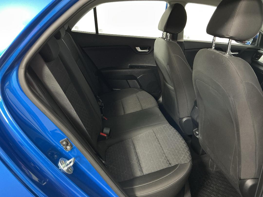 Photo '20' of KIA RIO