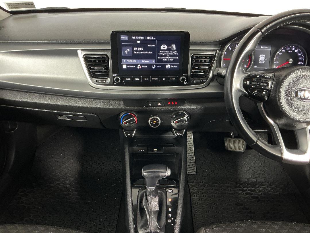 Photo '18' of KIA RIO