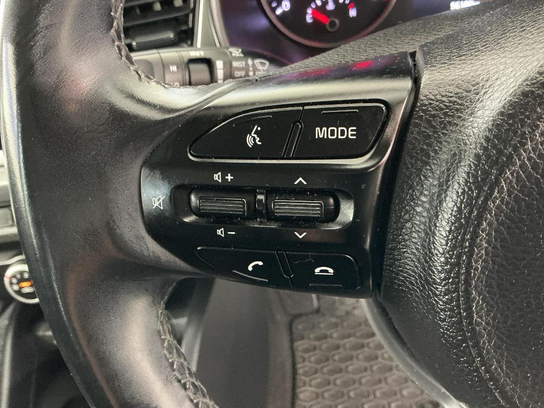 Photo '25' of KIA RIO