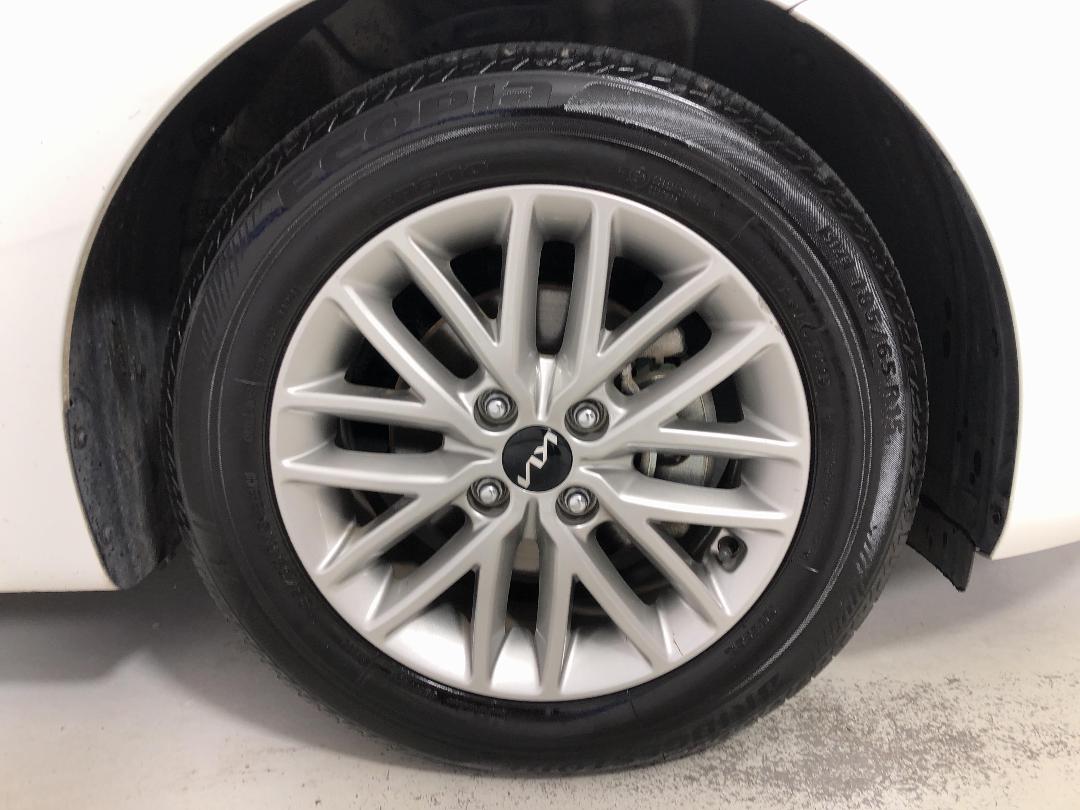 Photo '9' of KIA RIO Photo '9' of KIA RIO