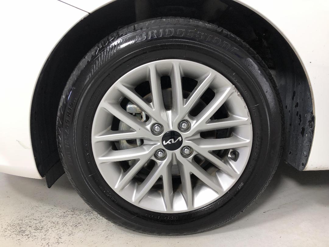 Photo '10' of KIA RIO Photo '10' of KIA RIO